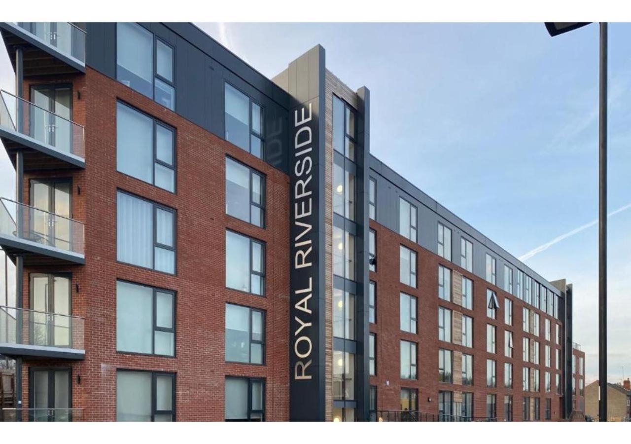 Royal Riverside Apartments Sheffield Centre - Opulent Living Екстериор снимка